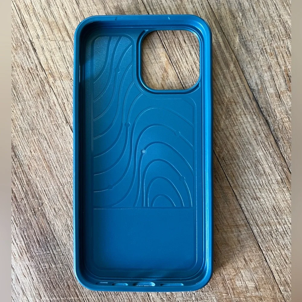 Otterbox iPhone 13 Pro Max LIKE NEW! - Picture 2 of 3